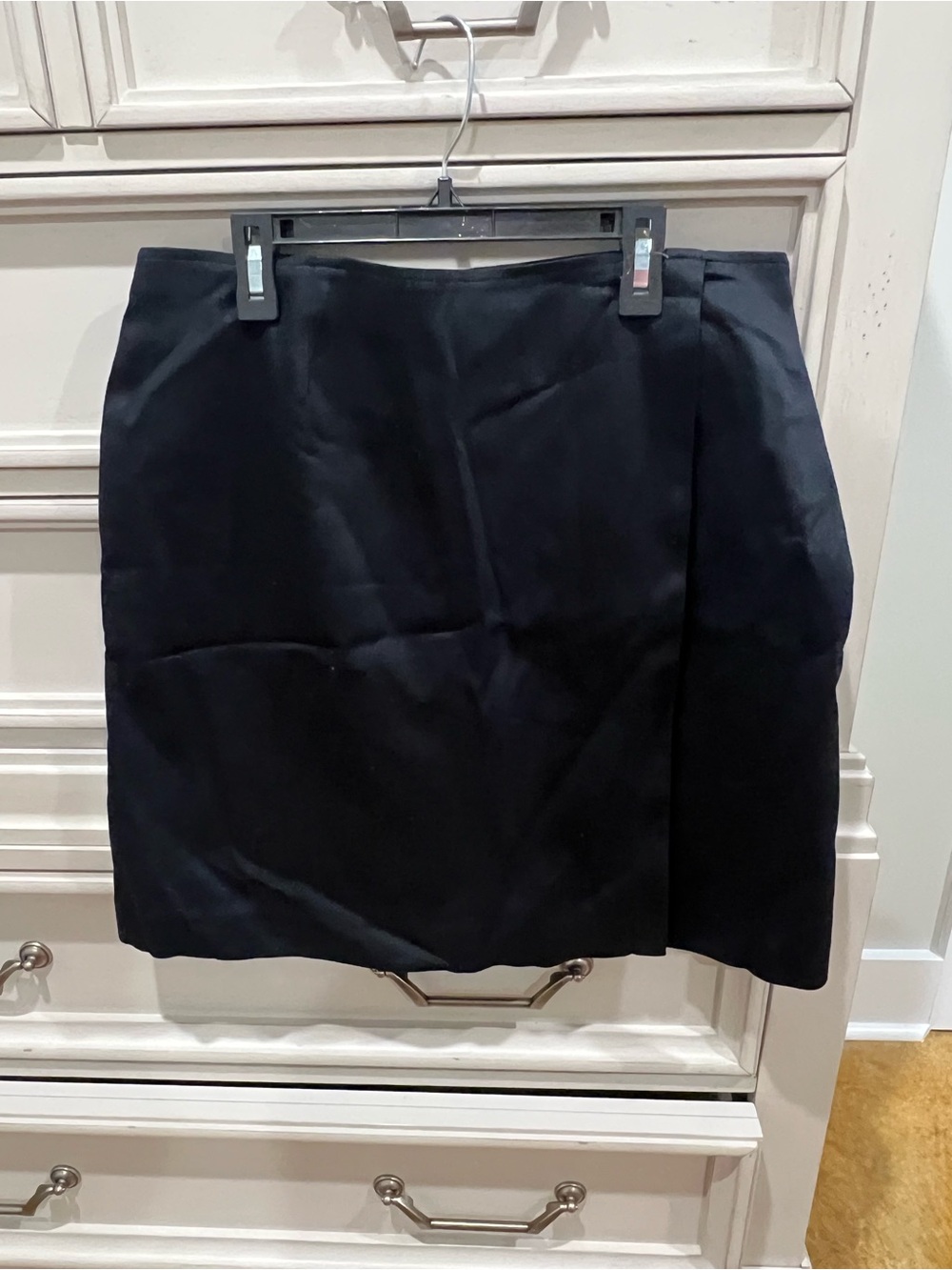 Old Navy Black Pencil Skirt - Classic Office Essential
